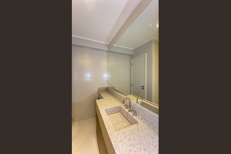 Apartamento à venda com 196m², 3 quartos e 3 vagas Apartamento à venda com 196m², 3 quartos e 3 vagasBanheiro da Suíte 3