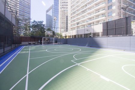 Apartamento à venda com 196m², 3 quartos e 3 vagas Apartamento à venda com 196m², 3 quartos e 3 vagasQuadra