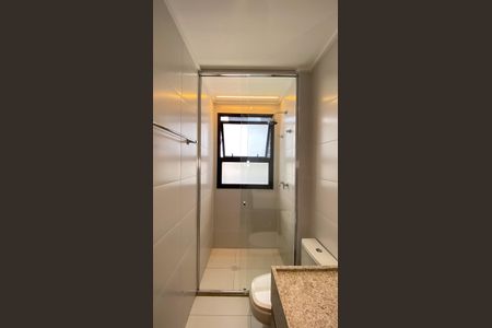 Apartamento à venda com 196m², 3 quartos e 3 vagas Apartamento à venda com 196m², 3 quartos e 3 vagasBanheiro da Suíte 2