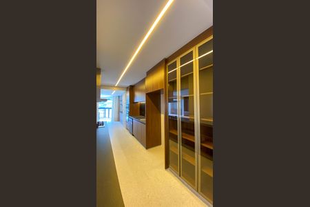 Apartamento à venda com 196m², 3 quartos e 3 vagas Apartamento à venda com 196m², 3 quartos e 3 vagasCozinha