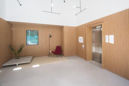 Apartamento à venda com 196m², 3 quartos e 3 vagas Apartamento à venda com 196m², 3 quartos e 3 vagasHall de entrada