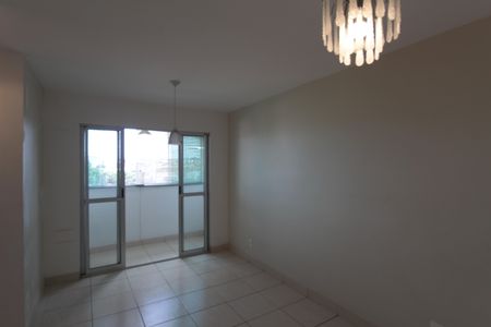 Sala de apartamento para alugar com 2 quartos, 60m² em Santa Monica, Belo Horizonte