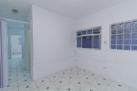 Quarto 1 de casa para alugar com 2 quartos, 80m² em Vila Chuca, São Paulo