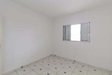 Quarto 2 de casa para alugar com 2 quartos, 80m² em Vila Chuca, São Paulo