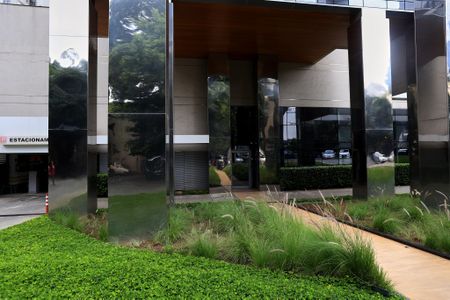 Apartamento à venda com 78m², 1 quarto e 2 vagasEntrada