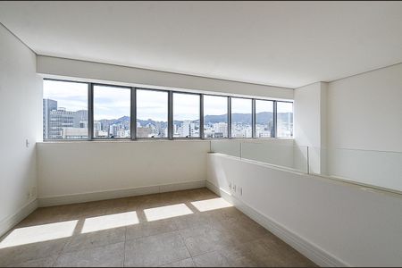 Apartamento à venda com 73m², 1 quarto e 2 vagasSuíte