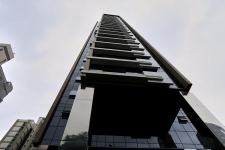 Apartamento à venda com 73m², 1 quarto e 2 vagasFachada