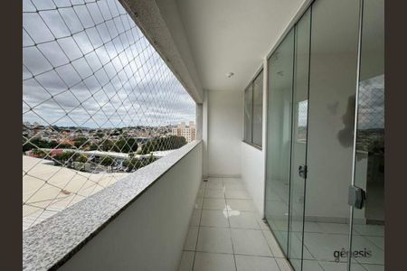 Apartamento à venda com 74m², 3 quartos e 1 vaga
