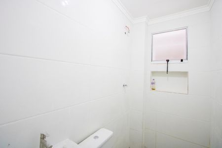 Banheiro de casa para alugar com 1 quarto, 30m² em Jardim Aracy, Mauá