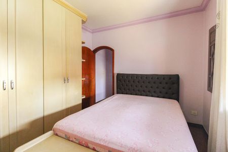 Casa à venda com 210m², 3 quartos e 6 vagas Casa à venda com 210m², 3 quartos e 6 vagasQuarto 3 - Suíte