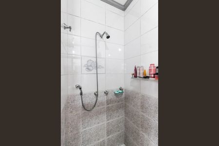 Casa à venda com 210m², 3 quartos e 6 vagas Casa à venda com 210m², 3 quartos e 6 vagasBanheiro Social