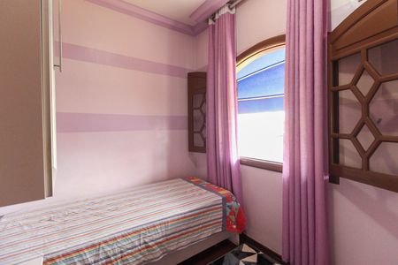 Casa à venda com 210m², 3 quartos e 6 vagas Casa à venda com 210m², 3 quartos e 6 vagasQuarto 2