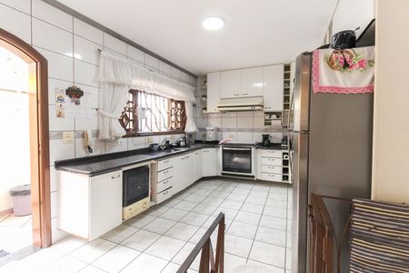 Casa à venda com 210m², 3 quartos e 6 vagas Casa à venda com 210m², 3 quartos e 6 vagasCozinha