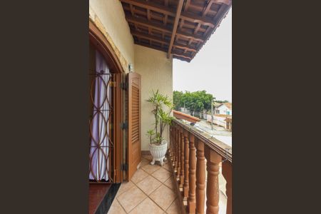 Casa à venda com 210m², 3 quartos e 6 vagas Casa à venda com 210m², 3 quartos e 6 vagasVaranda do Quarto 1