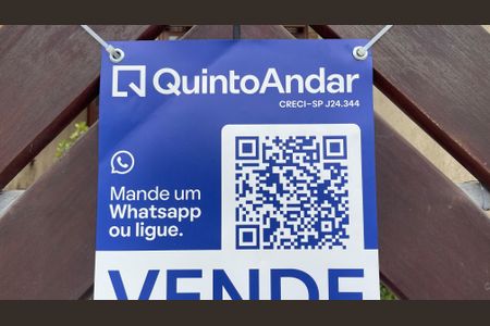 Casa à venda com 210m², 3 quartos e 6 vagas Casa à venda com 210m², 3 quartos e 6 vagasPlaca