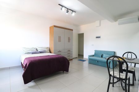 Sala/Quarto de apartamento para alugar com 1 quarto, 33m² em Umuarama, Uberlândia