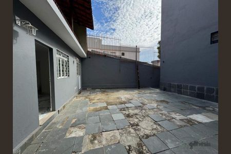 Casa à venda com 360m², 8 quartos e 4 vagas