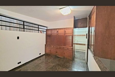 Casa à venda com 7 quartos, 430m² em Sumaré, São Paulo