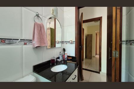 Casa à venda com 240m², 4 quartos e 5 vagasBanheiro da suíte