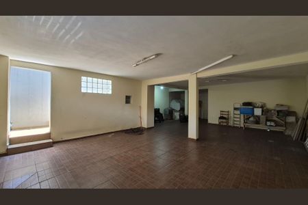 Casa à venda com 240m², 4 quartos e 5 vagasGaragem