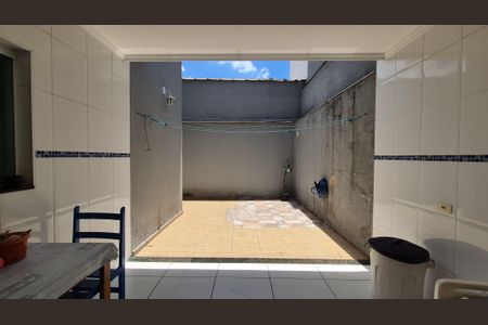 Casa à venda com 240m², 4 quartos e 5 vagasArea de serviço