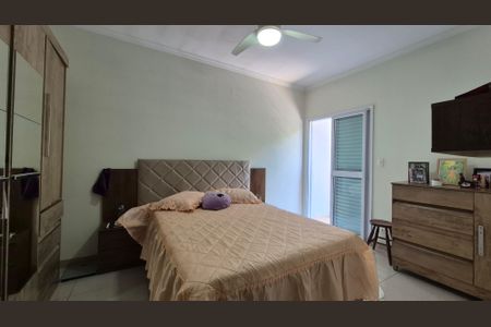 Casa à venda com 240m², 4 quartos e 5 vagasSuíte