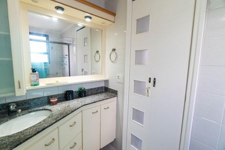 Apartamento para alugar com 64m², 2 quartos e 1 vagaBanheiro