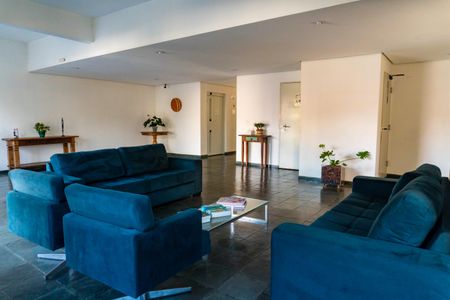 Apartamento para alugar com 64m², 2 quartos e 1 vagaHall social