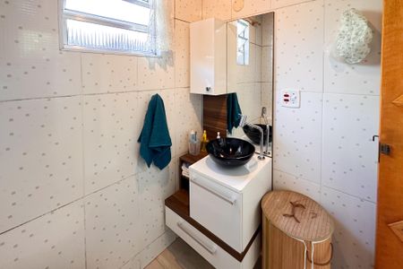 Apartamento à venda com 54m², 2 quartos e 1 vaga Apartamento à venda com 54m², 2 quartos e 1 vagaBanheiro Social