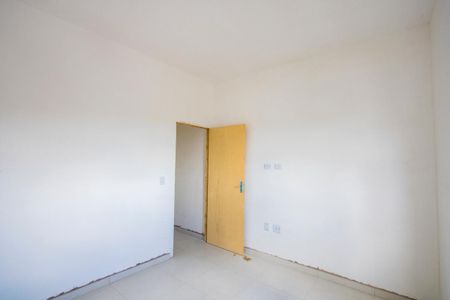 Quarto 2 de casa para alugar com 2 quartos, 68m² em Jardim Aracy, Mauá
