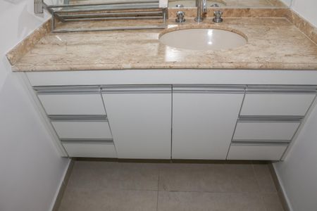 Apartamento para alugar com 152m², 3 quartos e 2 vagas Apartamento para alugar com 152m², 3 quartos e 2 vagasBanheiro da Suíte