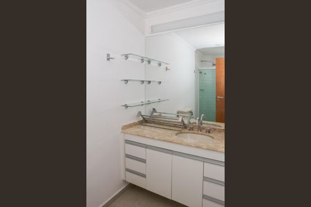 Apartamento para alugar com 152m², 3 quartos e 2 vagas Apartamento para alugar com 152m², 3 quartos e 2 vagasBanheiro da Suíte