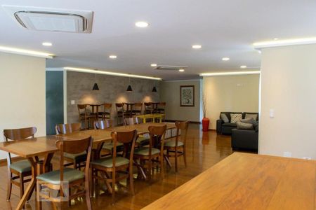 Apartamento para alugar com 152m², 3 quartos e 2 vagas Apartamento para alugar com 152m², 3 quartos e 2 vagasÁrea comum - Salão de festas