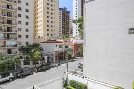 Apartamento para alugar com 152m², 3 quartos e 2 vagas Apartamento para alugar com 152m², 3 quartos e 2 vagasVista do Quarto 2