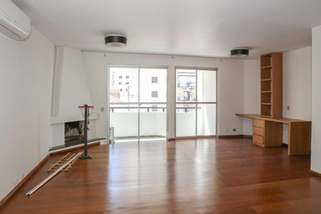 Sala de apartamento para alugar com 3 quartos, 152m² em Perdizes, São Paulo
