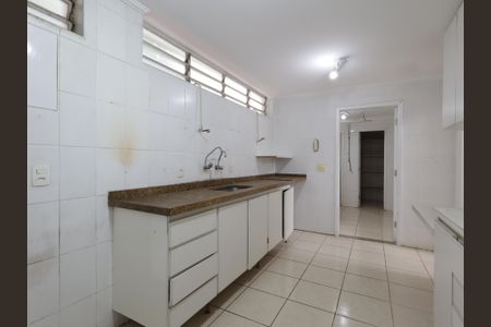 Casa para alugar com 300m², 4 quartos e 4 vagasCozinha