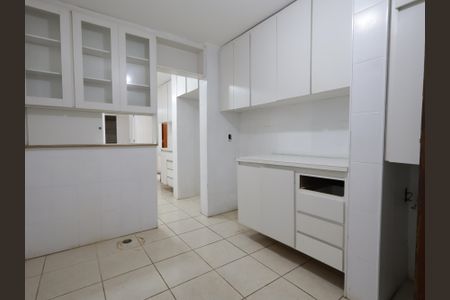 Casa para alugar com 300m², 4 quartos e 4 vagasCopa