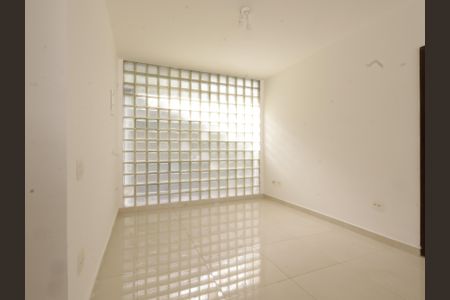 Casa para alugar com 300m², 4 quartos e 4 vagasSala intima