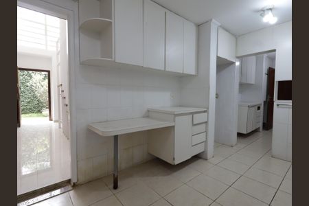 Casa para alugar com 300m², 4 quartos e 4 vagasCozinha