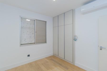 Apartamento à venda com 160m², 4 quartos e 2 vagas Apartamento à venda com 160m², 4 quartos e 2 vagasFoto 28