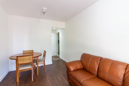 Sala  de apartamento para alugar com 2 quartos, 52m² em Presidente Altino, Osasco