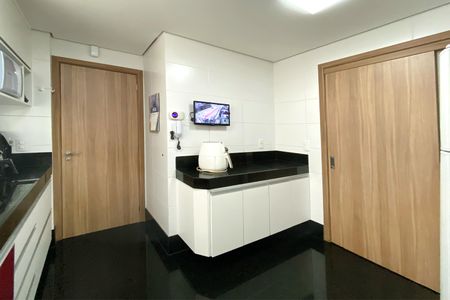 Apartamento à venda com 126m², 4 quartos e 3 vagasCozinha