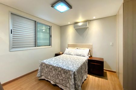 Apartamento à venda com 126m², 4 quartos e 3 vagasSuite 1