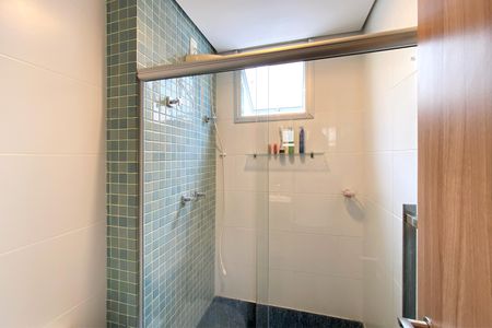 Apartamento à venda com 126m², 4 quartos e 3 vagasBanheiro da Suíte 2