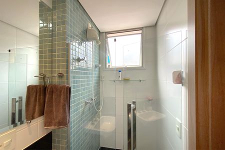 Apartamento à venda com 126m², 4 quartos e 3 vagasBanheiro das Semi suites