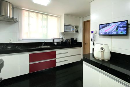 Apartamento à venda com 126m², 4 quartos e 3 vagasCozinha