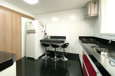 Apartamento à venda com 126m², 4 quartos e 3 vagasCozinha