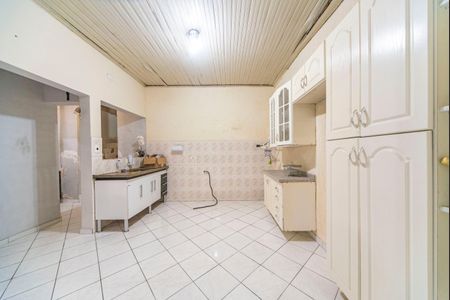 Casa à venda com 144m², 3 quartos e 2 vagasCozinha 