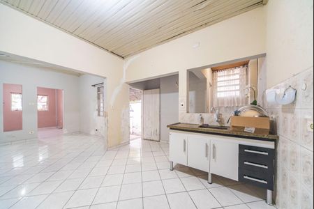 Casa à venda com 144m², 3 quartos e 2 vagasCozinha 