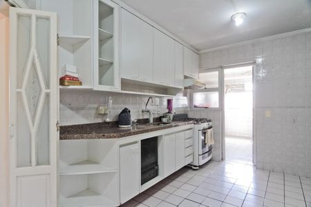 Apartamento para alugar com 100m², 3 quartos e 2 vagas Apartamento para alugar com 100m², 3 quartos e 2 vagasCozinha